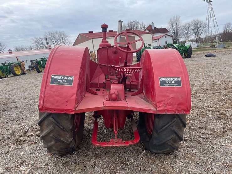 mccormick-deering-wk-40-wide-front-on-rubber-image-4
