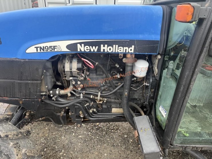 new-holland-tn95fa-image-15
