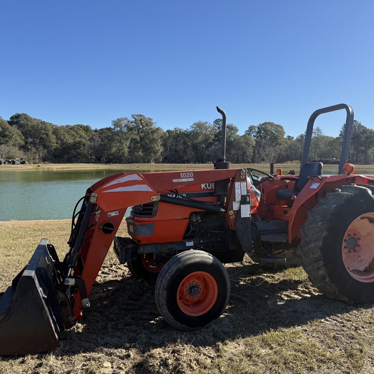 KUBOTA M4700