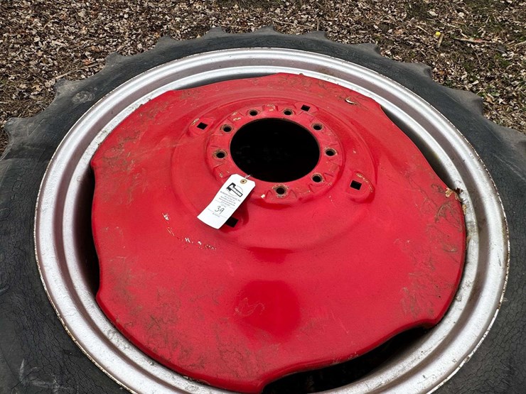 (2)-co-op-agri-power-15.5-38-tires-w/rims-image-4