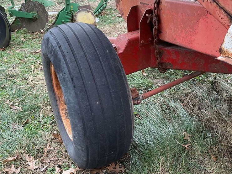 gravity-flow-wagon-image-11