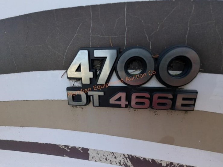 1997-international-4700-image-16