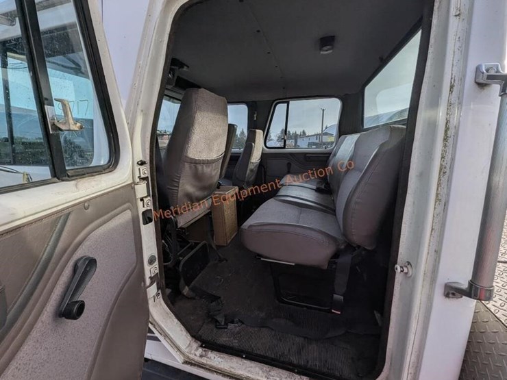 1997-international-4700-image-11