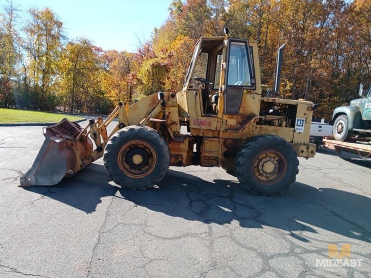 1983-caterpillar-920-image-3