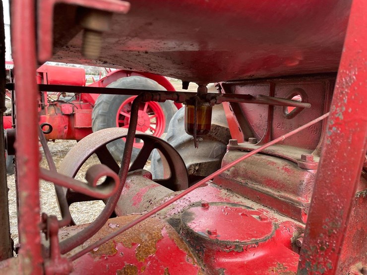 mccormick-deering-w-30-wide-front-on-rubber-image-22