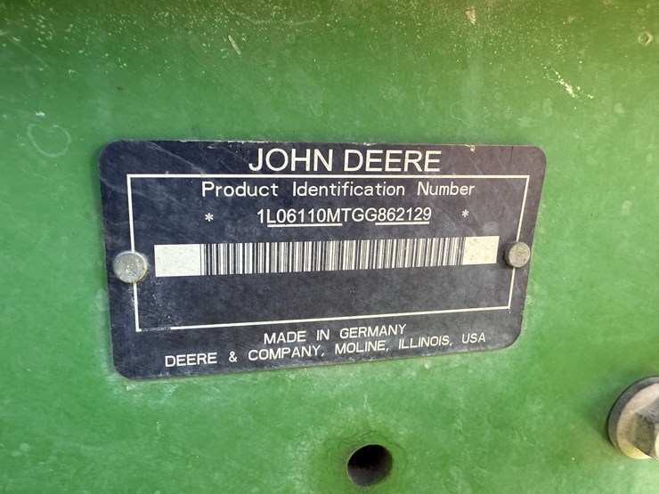 john-deere-6110m-image-3