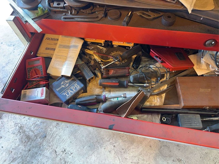 snap-on-toolbox-with-tools-image-13