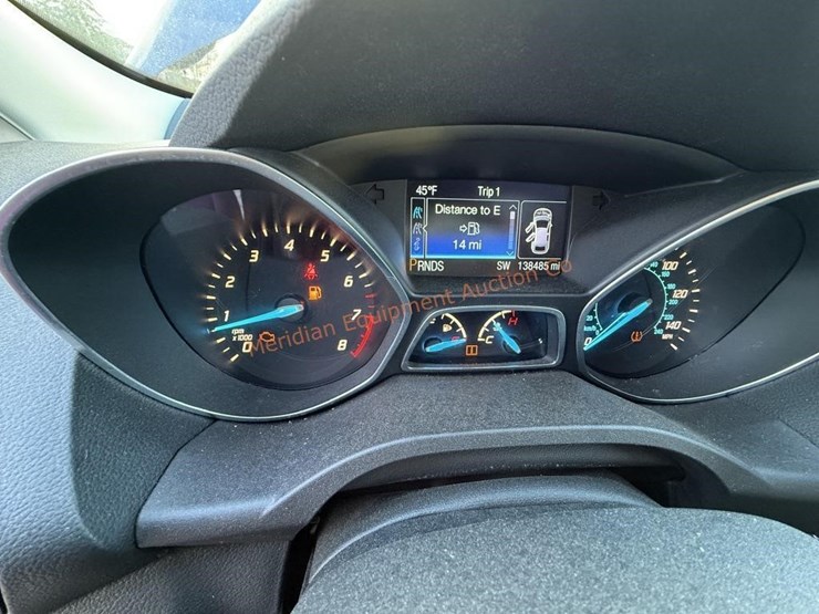 ford-escape-titanium-image-26