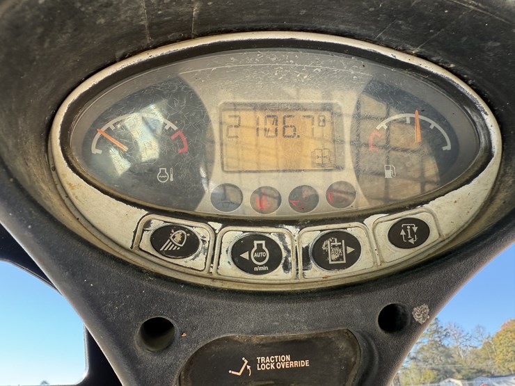 2014-bobcat-t650-image-15