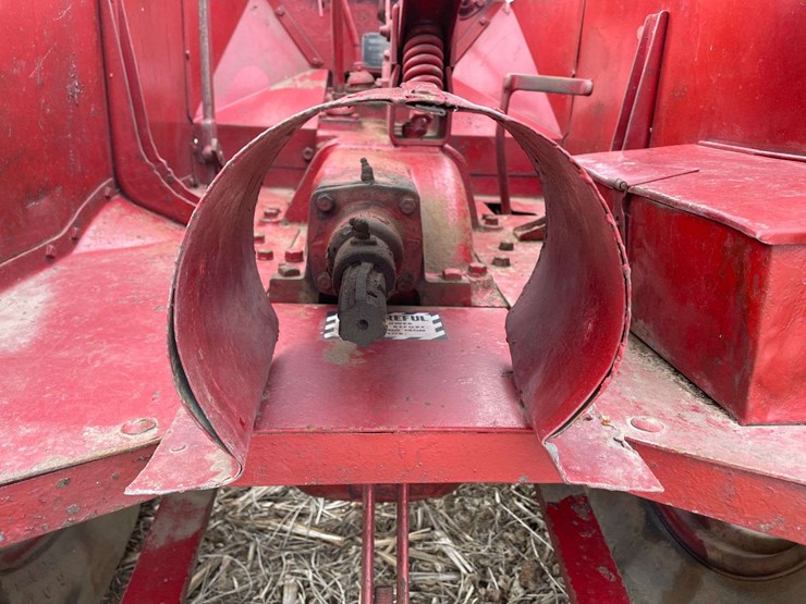 mccormick-deering-w-30-wide-front-on-rubber-image-35