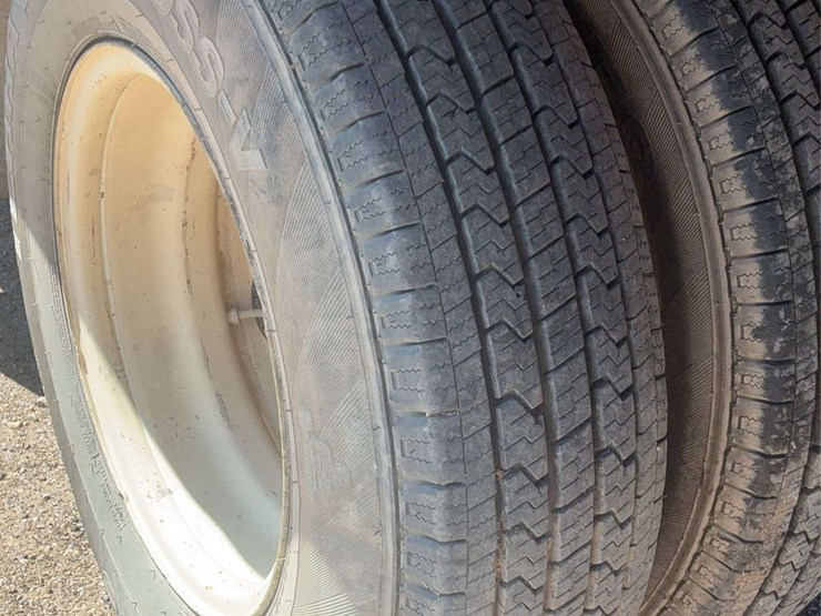 2006-chevrolet-w3500-image-37