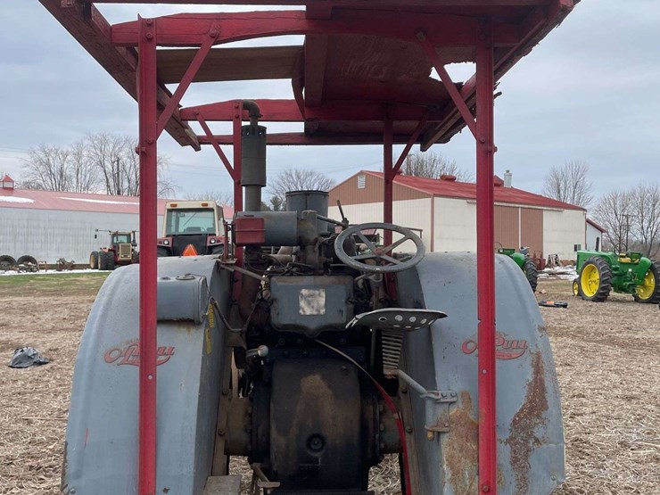 rumley-25-40-wide-front-on-steel-image-4