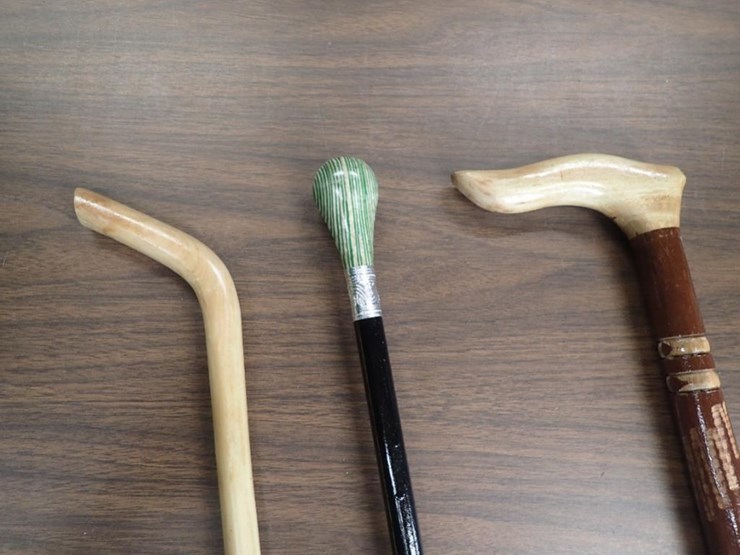 custom-carved-walking-stick/cane---qty---3---tag-#-9640-image-2