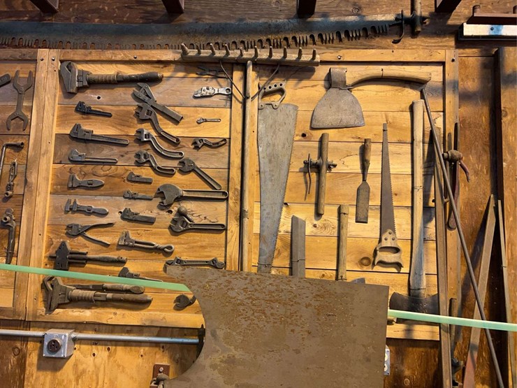 wall-of-tools-image-6
