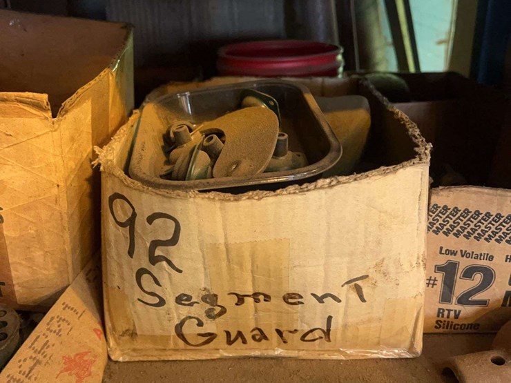 contents-of-shelves-image-17