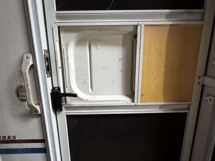 coachmen-catalina-lite-hw-22'-travel-trailer-image-18