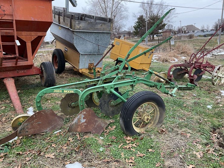 john-deere-2-image-1