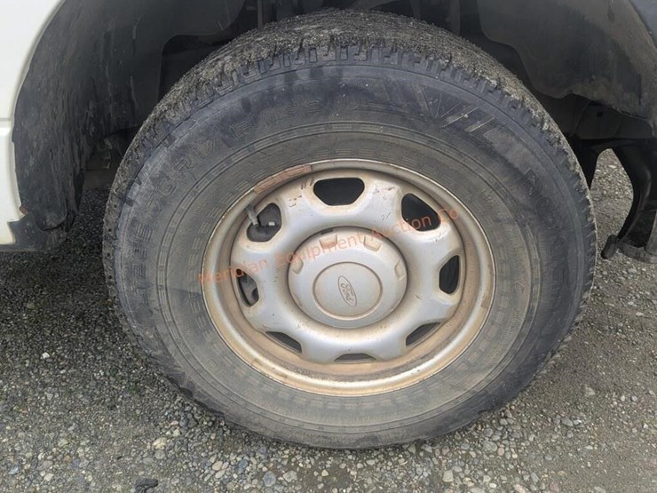 2010-ford-f150-xl-image-16