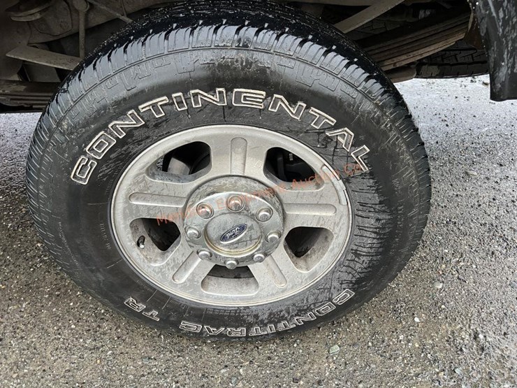 ford-f250-xlt-image-17