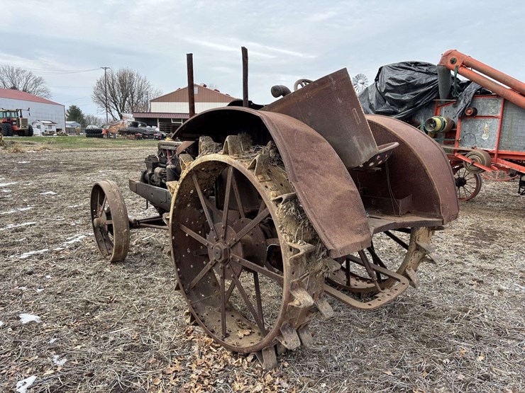 mccormick-deering-wk-40-parts-tractor-image-6