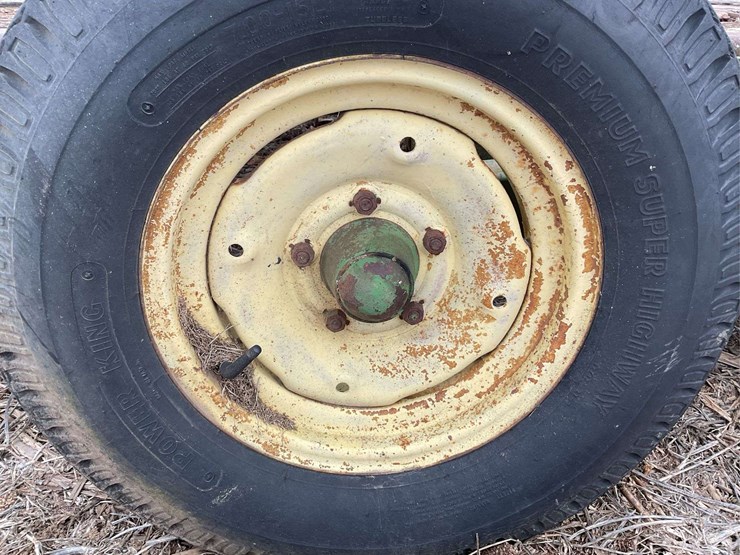 john-deere-28-image-15