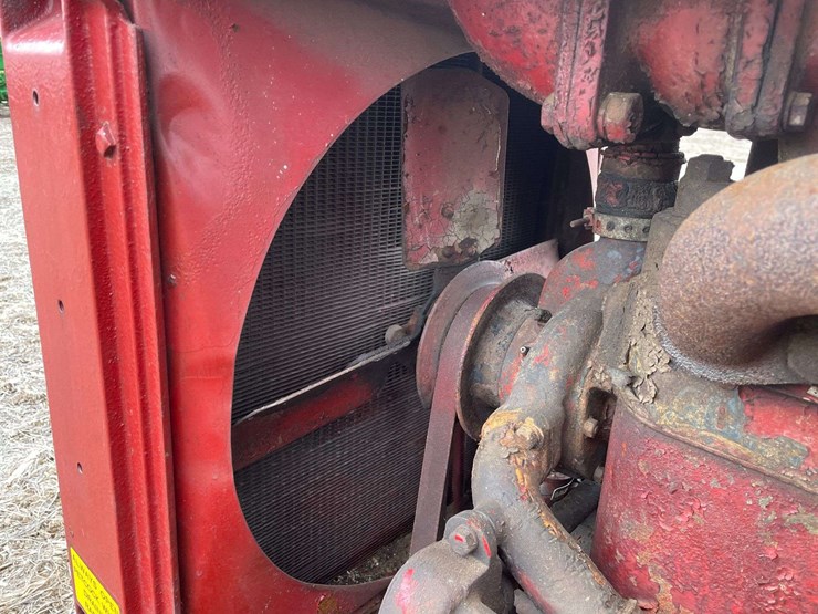 mccormick-deering-w-30-wide-front-on-rubber-image-19