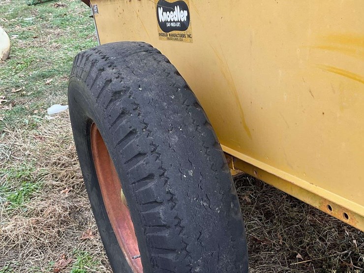 knoedler-pto-drive-auger-cart-image-11