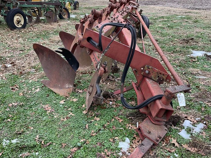 international-5-image-2