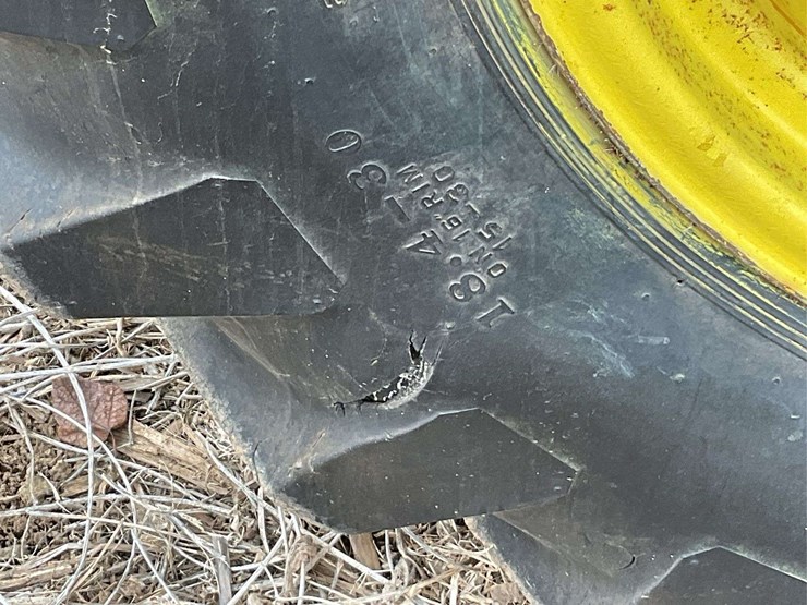 john-deere-70-image-18