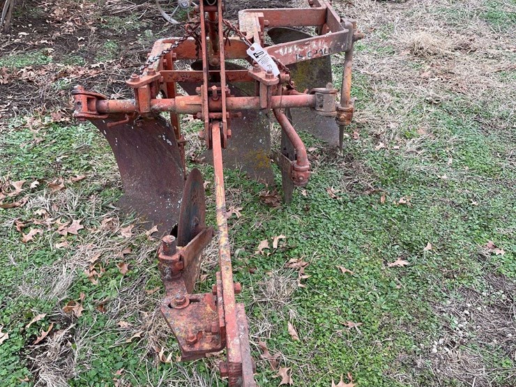 allis-chalmers-3-bottom-mounted-plow-image-8