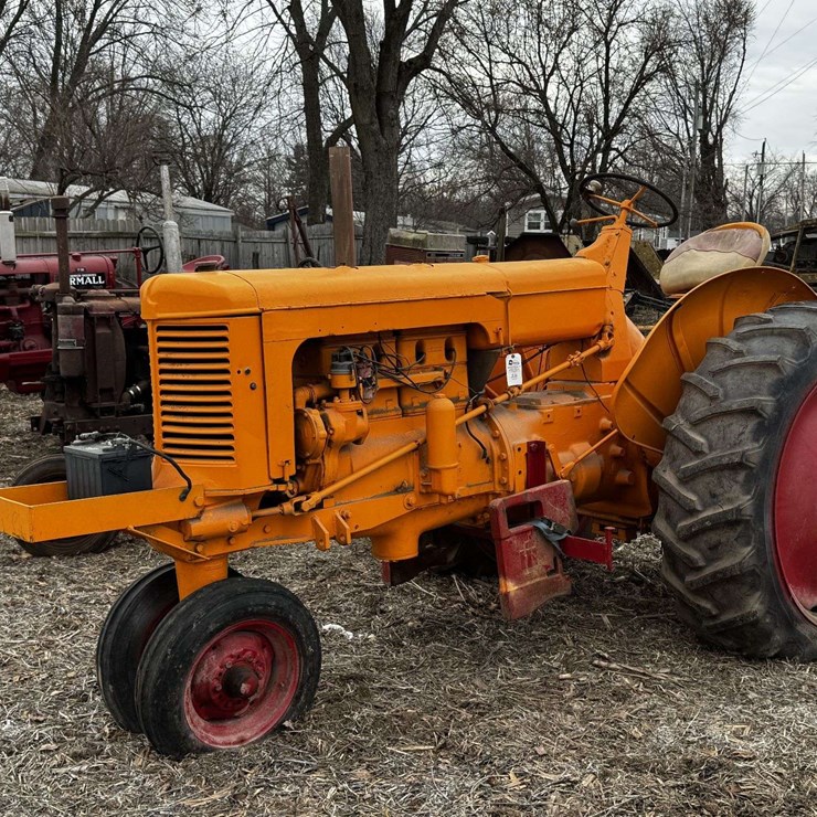 MINNEAPOLIS MOLINE UB