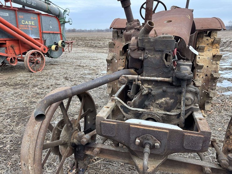 mccormick-deering-wk-40-parts-tractor-image-18