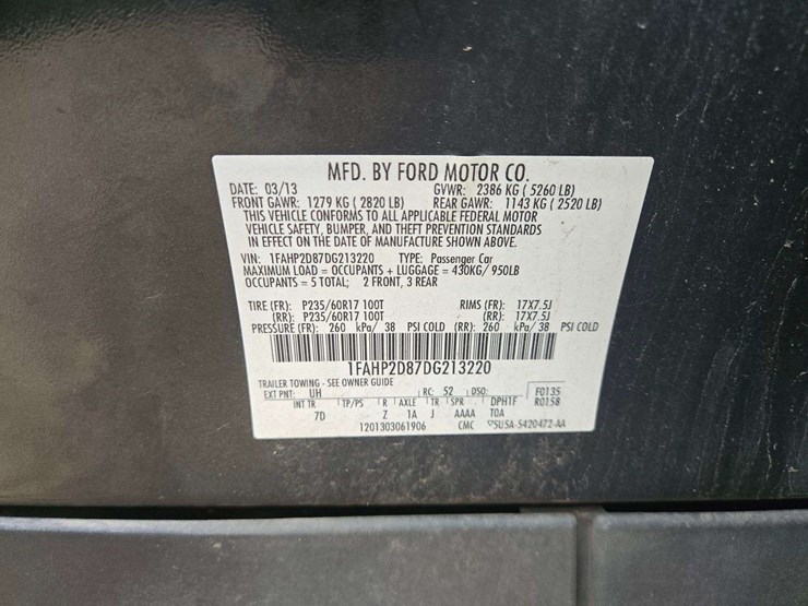 2013-ford-taurus-se-sedan-4d-image-17