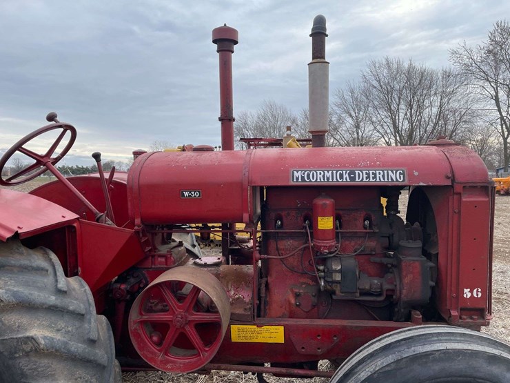 mccormick-deering-w-30-wide-front-on-rubber-image-25