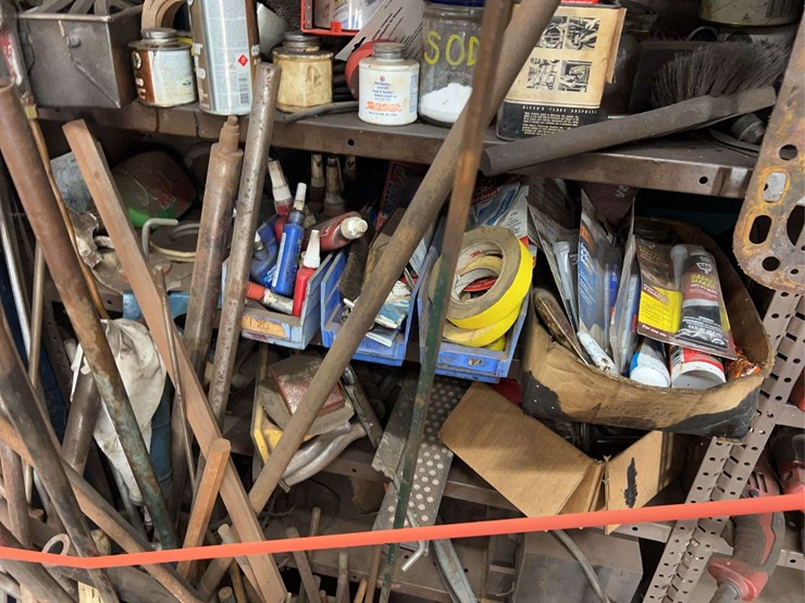 metal-shelving-and-tools-image-11