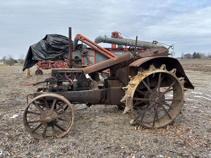 mccormick-deering-wk-40-parts-tractor-image-7