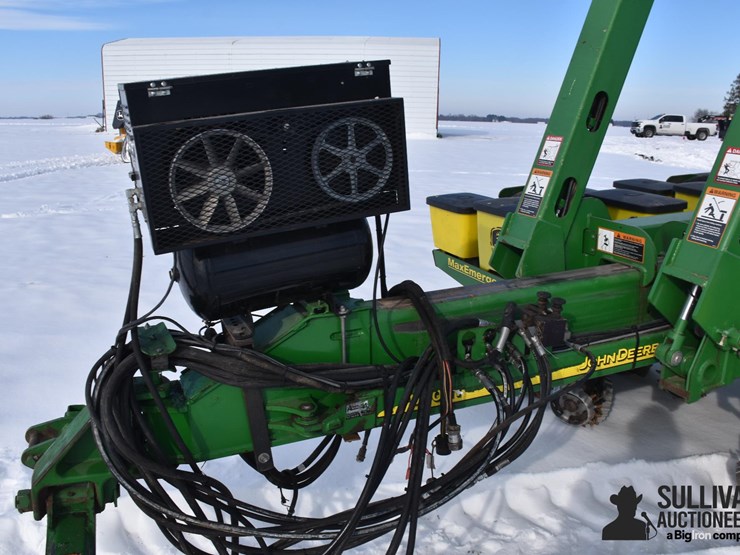 2009-john-deere-1770nt-image-11