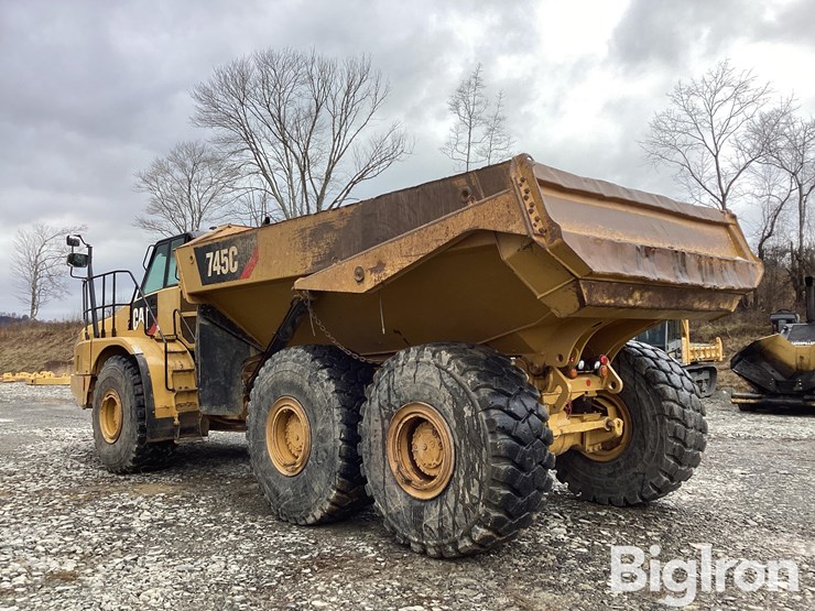 2017-caterpillar-745c-image-7