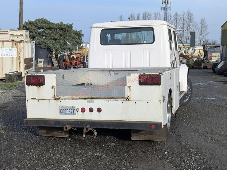 1997-international-4700-image-23