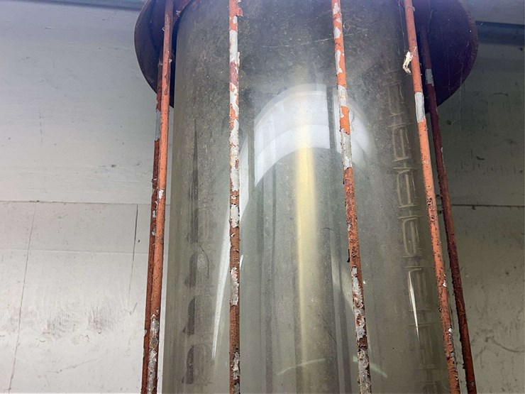 vizo-10-gallon-visable-gas-pump-image-16