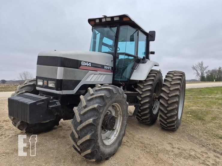 agco-white-6144-image-3