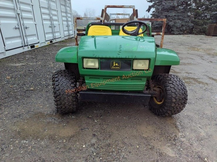 john-deere-gator-image-2