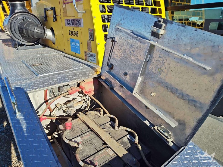 2014-grove-tms700e-image-43