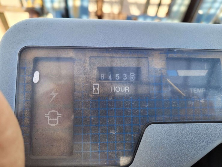 komatsu-forklift-image-13