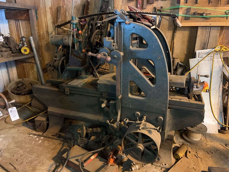 whitcomb-metal-planner-image-1