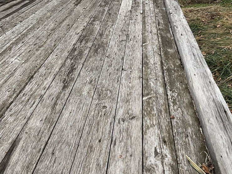 hay-wagon-w/-john-deere-running-gear-image-5