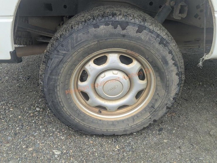 2010-ford-f150-xl-image-15