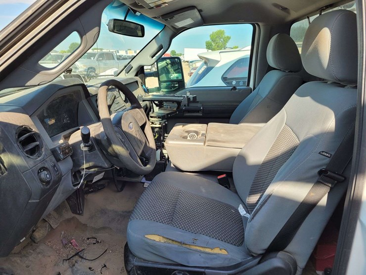 2016-ford-f550-image-10