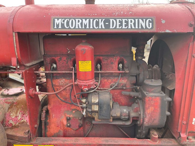 mccormick-deering-w-30-wide-front-on-rubber-image-26