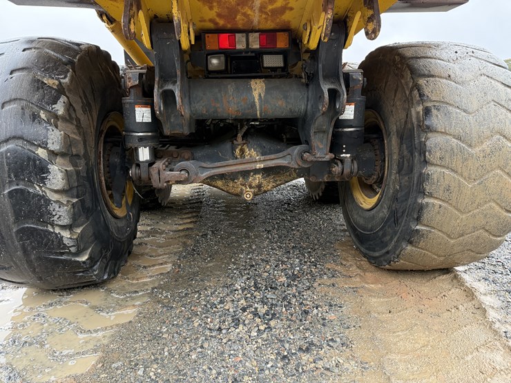 2004-komatsu-hm400-1-image-20